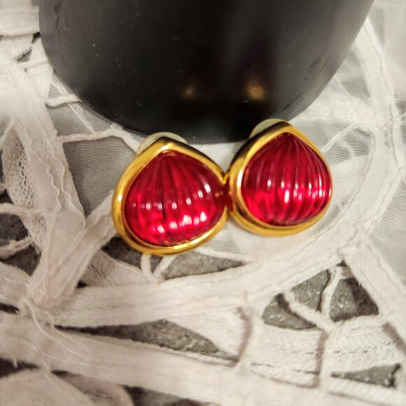 Red Costume Stud Earrings on Gold Tone Base Bright Bold Jewelry - Picture 7 of 8